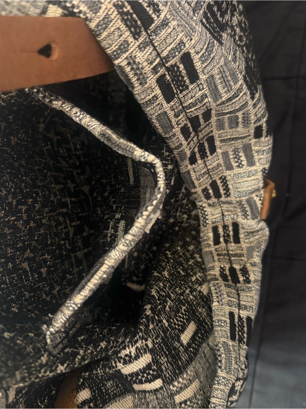 lovestitch Black & White Textured Woven Top - Picture 3 of 4